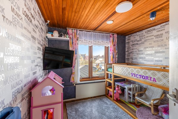 Foto - Te koop: Tussenwoning in Fijnaart